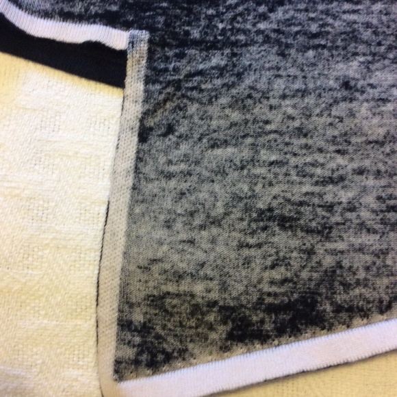 Women sweater - Picture 9 of 9